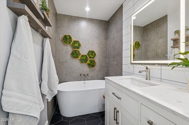 9019 N 83RD Street, Scottsdale, AZ 85258