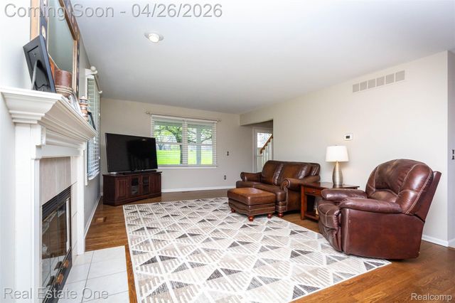 3306 Muirfield Circle, White Lake Charter Township, MI 48383