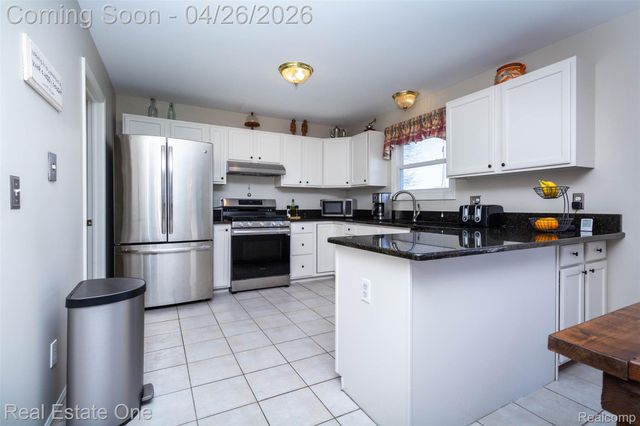 3306 Muirfield Circle, White Lake Charter Township, MI 48383