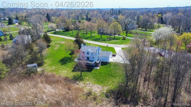 3306 Muirfield Circle, White Lake Charter Township, MI 48383