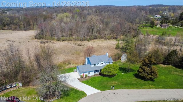 3306 Muirfield Circle, White Lake Charter Township, MI 48383