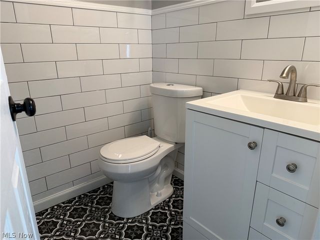 421 Tollis 246B, Broadview Heights, OH 44147