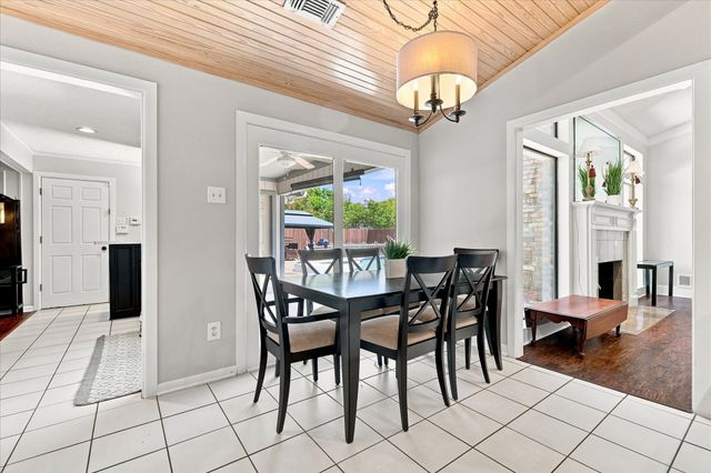 923 Wellington Drive, Duncanville, TX 75137