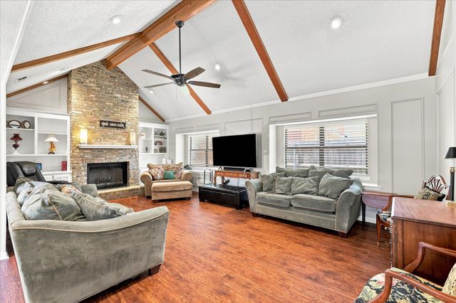 923 Wellington Drive, Duncanville, TX 75137