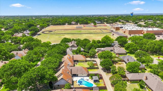 923 Wellington Drive, Duncanville, TX 75137