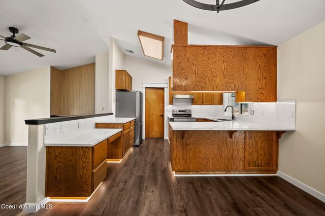 8682 N Clarkview PL, Hayden, ID 83835