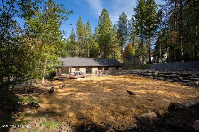 8682 N Clarkview PL, Hayden, ID 83835