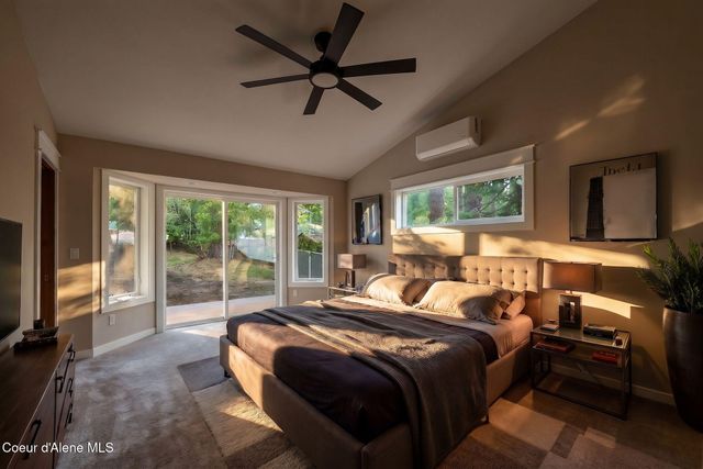 8682 N Clarkview PL, Hayden, ID 83835