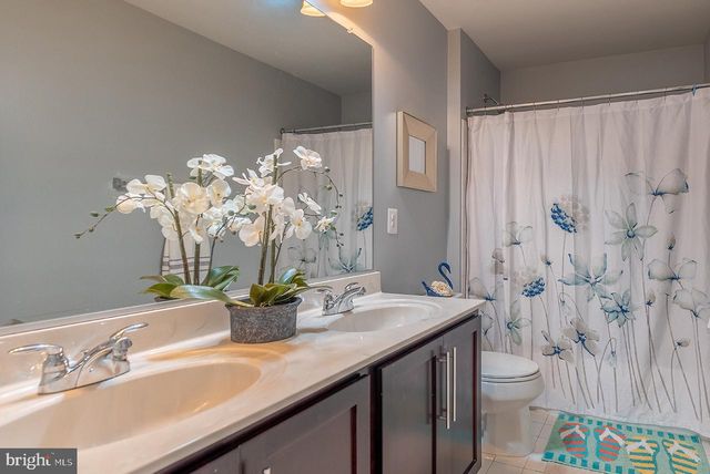 43140 ASHLEY HEIGHTS CIR, Ashburn, VA 20148