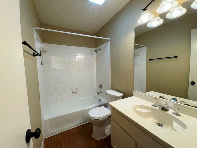 1002 Great Britain BLVD, Austin, TX 78748