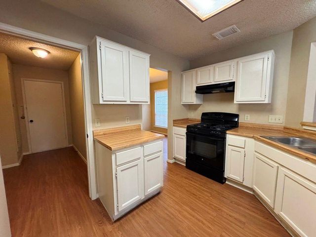 1002 Great Britain BLVD, Austin, TX 78748