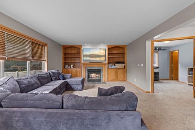 14974 Hillside Trail, Savage, MN 55378