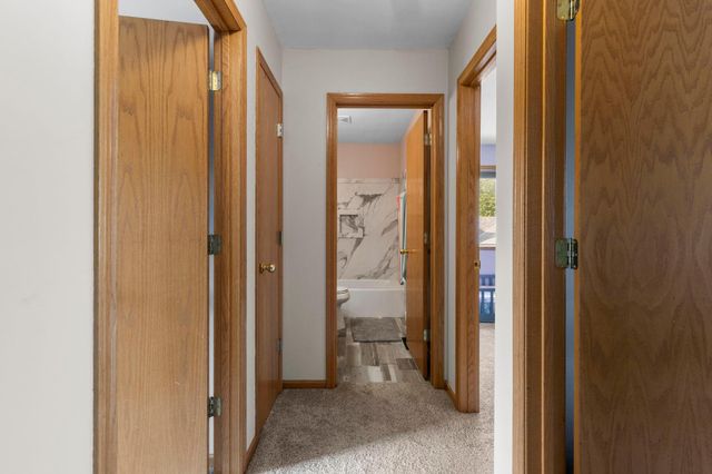 14974 Hillside Trail, Savage, MN 55378