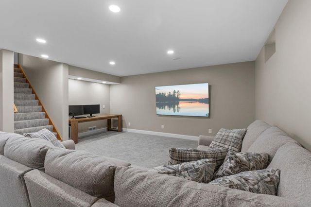 14974 Hillside Trail, Savage, MN 55378