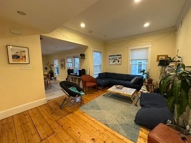 27 Essex St 2, Cambridge, MA 02139