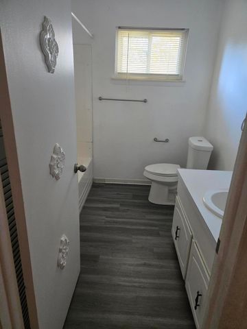 17629 Prospect Street, Melvindale, MI 48122