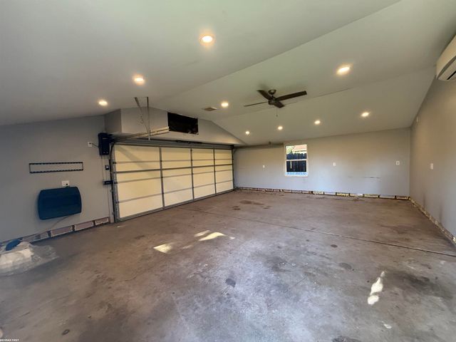 17851 Rainbow Street, Fraser, MI 48026