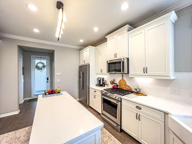 5742 CIRCA FISHHAWK BOULEVARD, Lithia, FL 33547