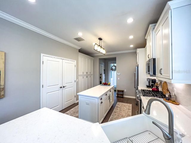 5742 CIRCA FISHHAWK BOULEVARD, Lithia, FL 33547