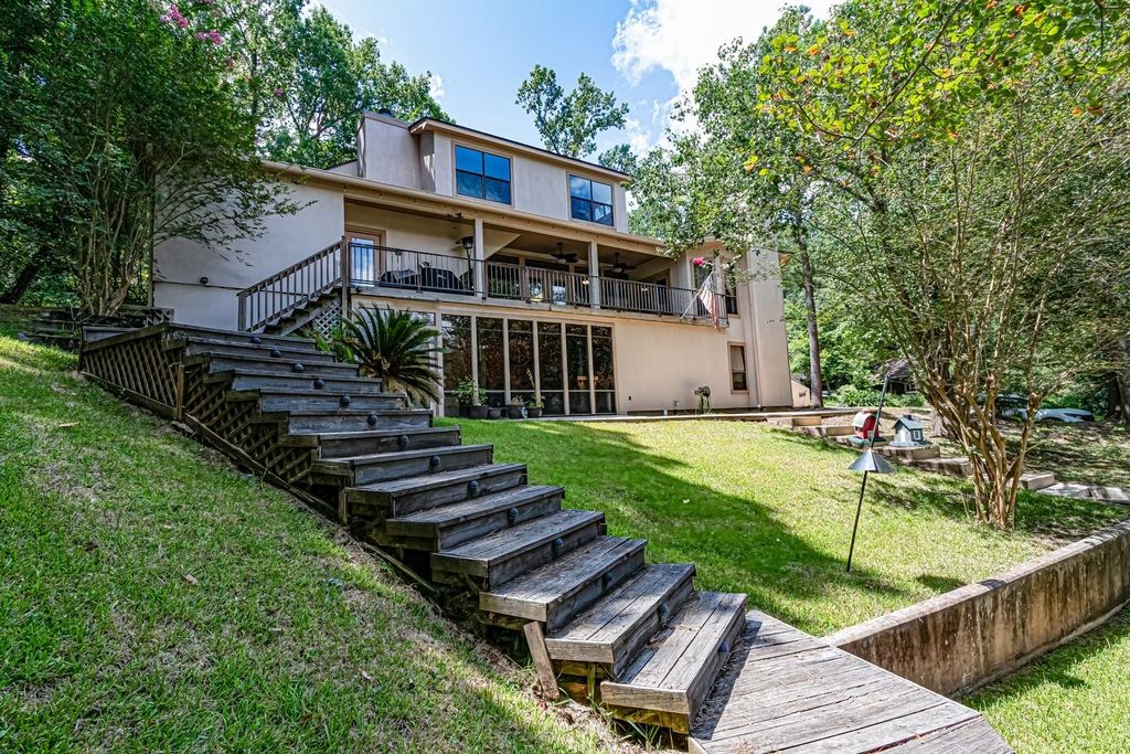 120 Harbor Run Drive, Coldspring, TX 77331