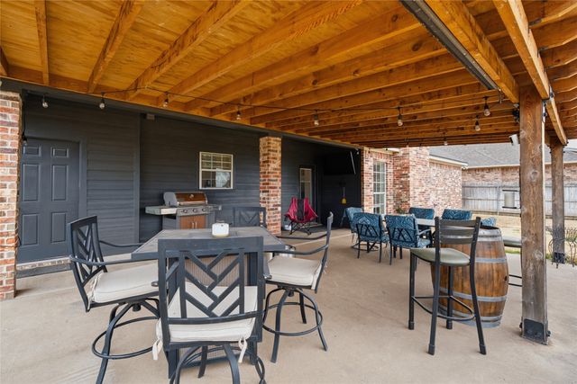 912 Queen Elizabeth Drive, Waco, TX 76657