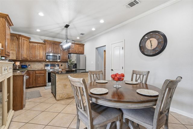 912 Queen Elizabeth Drive, Waco, TX 76657