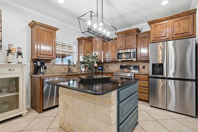 912 Queen Elizabeth Drive, Waco, TX 76657