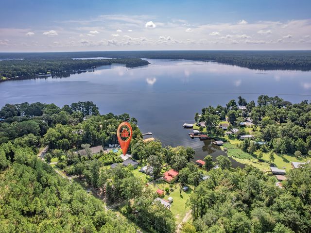 884 Talquin Avenue, Quincy, FL 32351