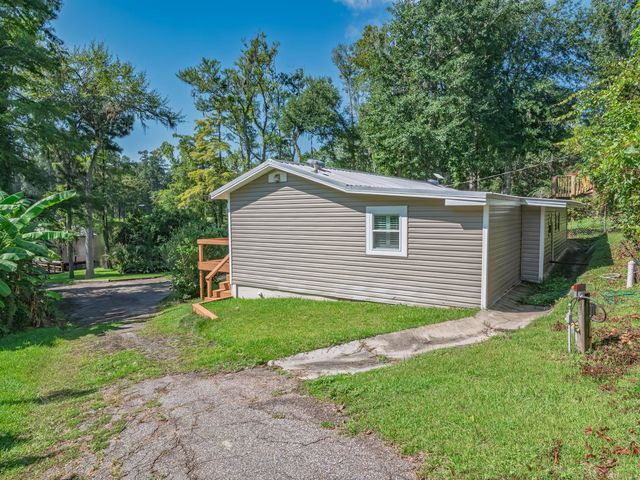 884 Talquin Avenue, Quincy, FL 32351