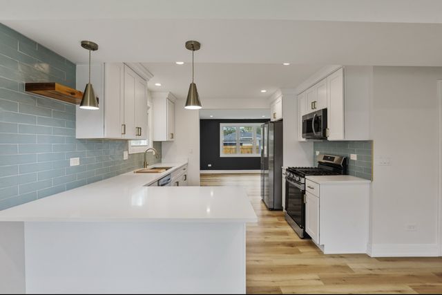 9705 Oak Park Avenue, Oak Lawn, IL 60453