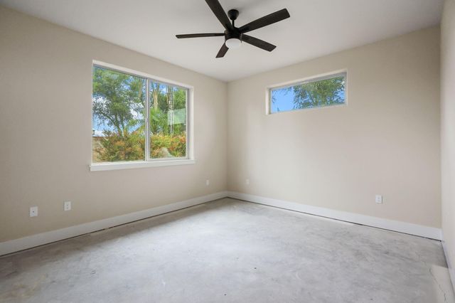 950 Santa Cruz Drive, Redding, CA 96003