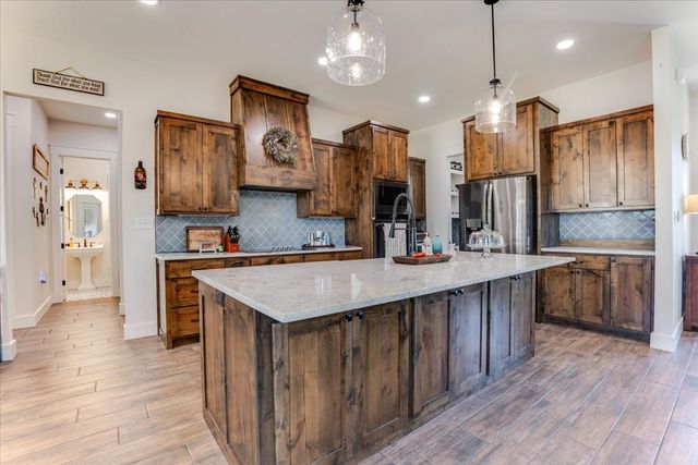 120 Lone Oak, Mineral Wells, TX 76067