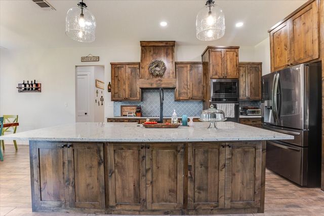 120 Lone Oak, Mineral Wells, TX 76067