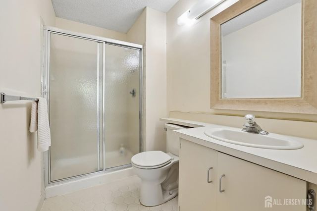 188 W Wycoff Way, East Brunswick, NJ 08816