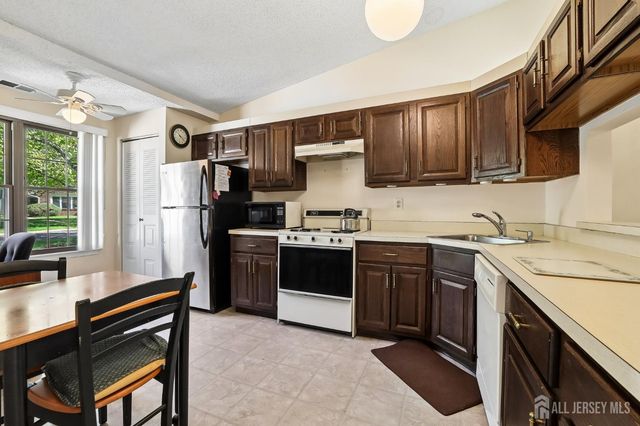 188 W Wycoff Way, East Brunswick, NJ 08816