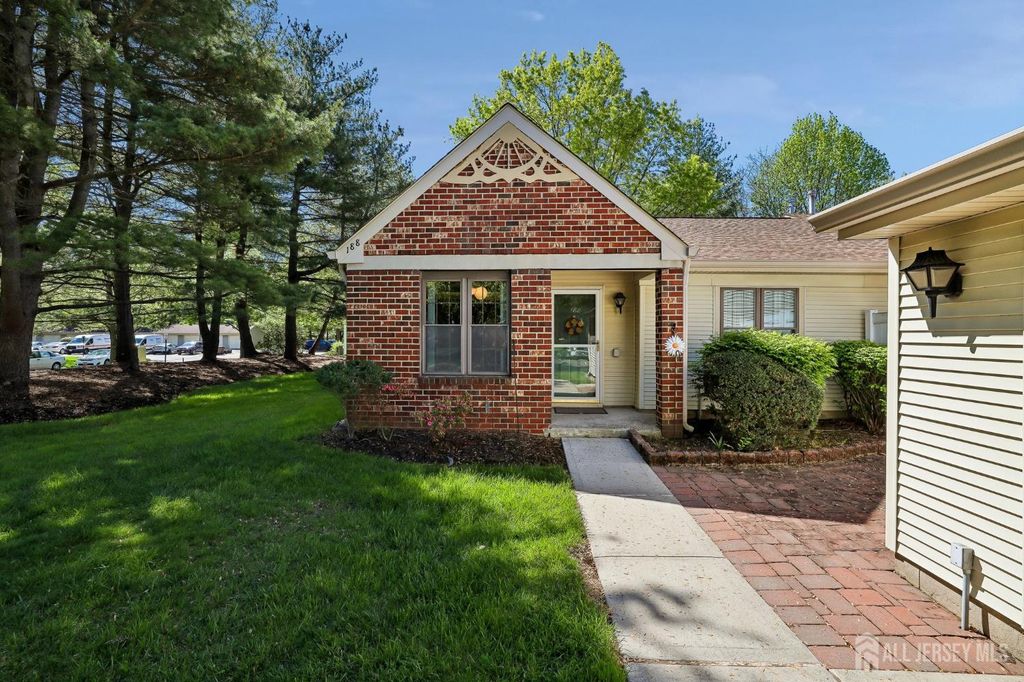 188 W Wycoff Way, East Brunswick, NJ 08816