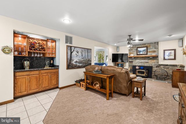 408 KAUFFMAN RD, Parkton, MD 21120