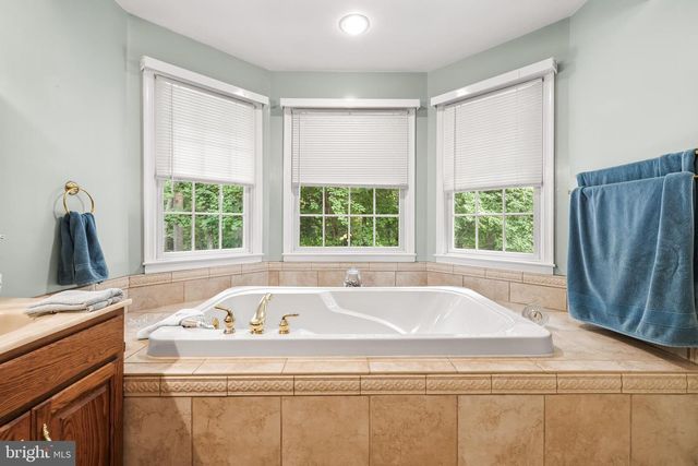 408 KAUFFMAN RD, Parkton, MD 21120
