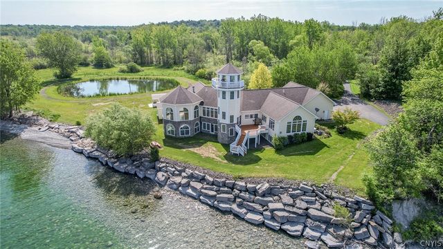 304 Lakeshore Road, Oswego, NY 13126