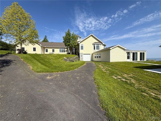 304 Lakeshore Road, Oswego, NY 13126