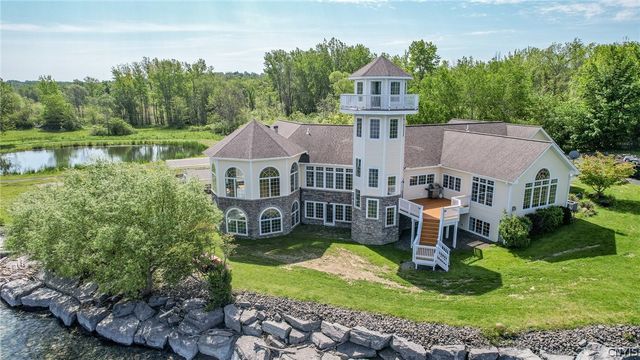 304 Lakeshore Road, Oswego, NY 13126