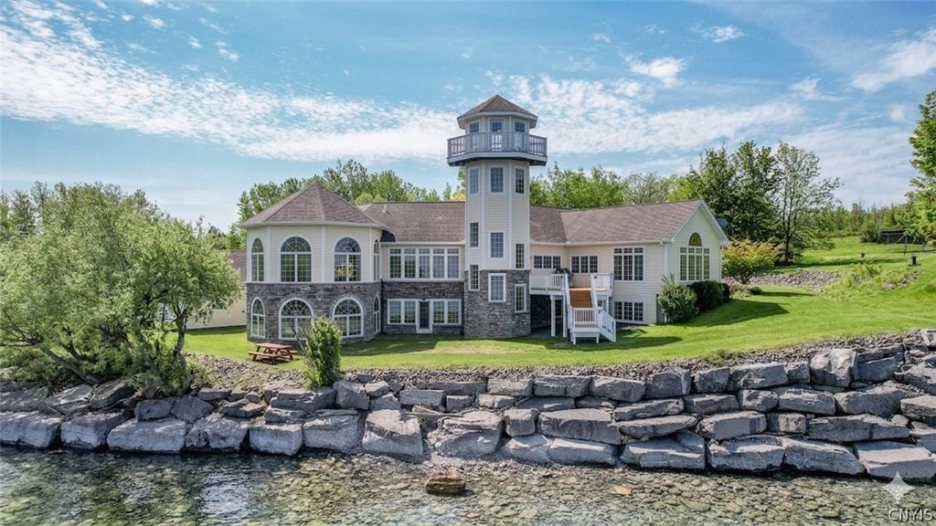 304 Lakeshore Road, Oswego, NY 13126