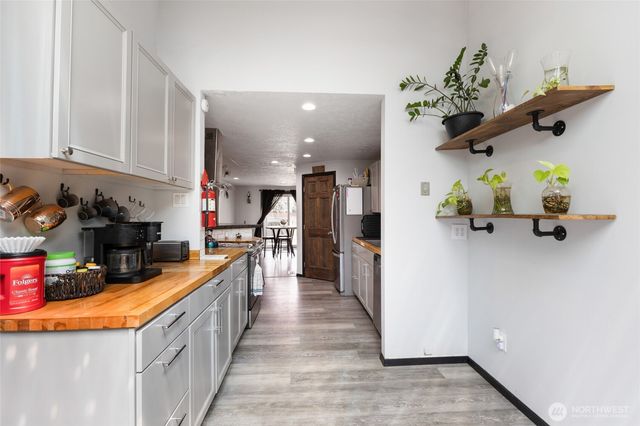 9307 Albert Way SE, Moses Lake, WA 98837