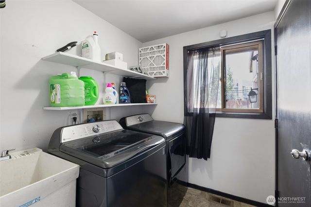 9307 Albert Way SE, Moses Lake, WA 98837