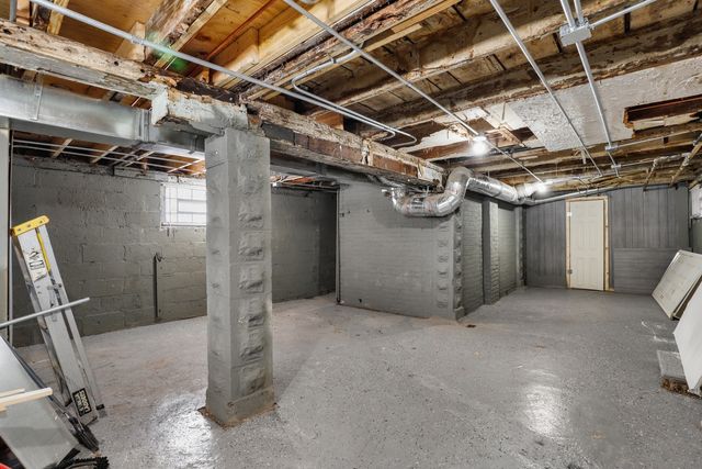 238 E 22 Street, Chicago Heights, IL 60411