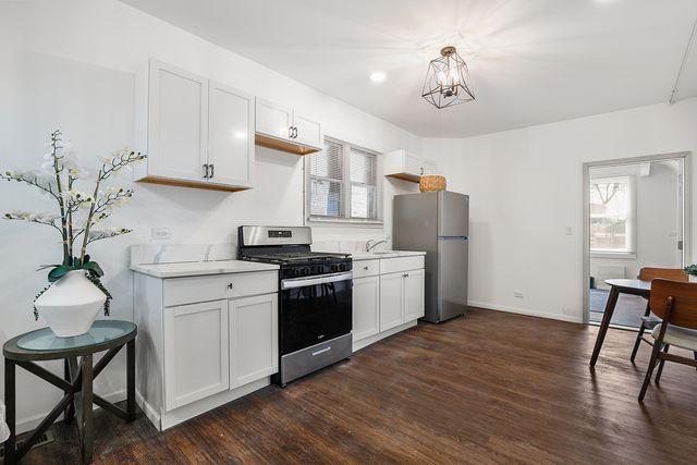 238 E 22 Street, Chicago Heights, IL 60411