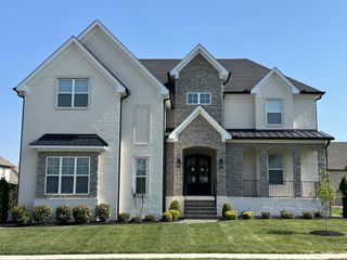 125 Scarsdale Dr, S, Hendersonville, TN 37075