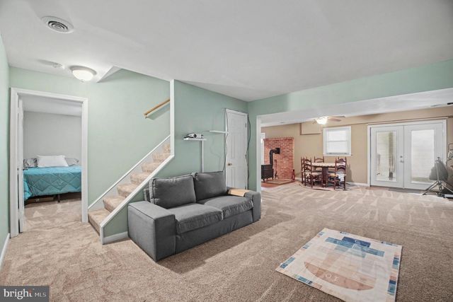 408 WESTOVER PKWY, Locust Grove, VA 22508