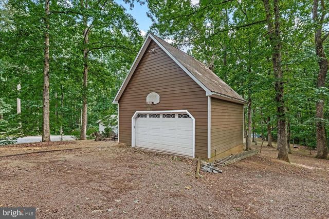 408 WESTOVER PKWY, Locust Grove, VA 22508