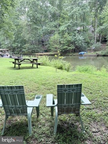408 WESTOVER PKWY, Locust Grove, VA 22508